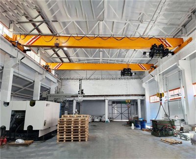 Pont roulant de 12 tonnes