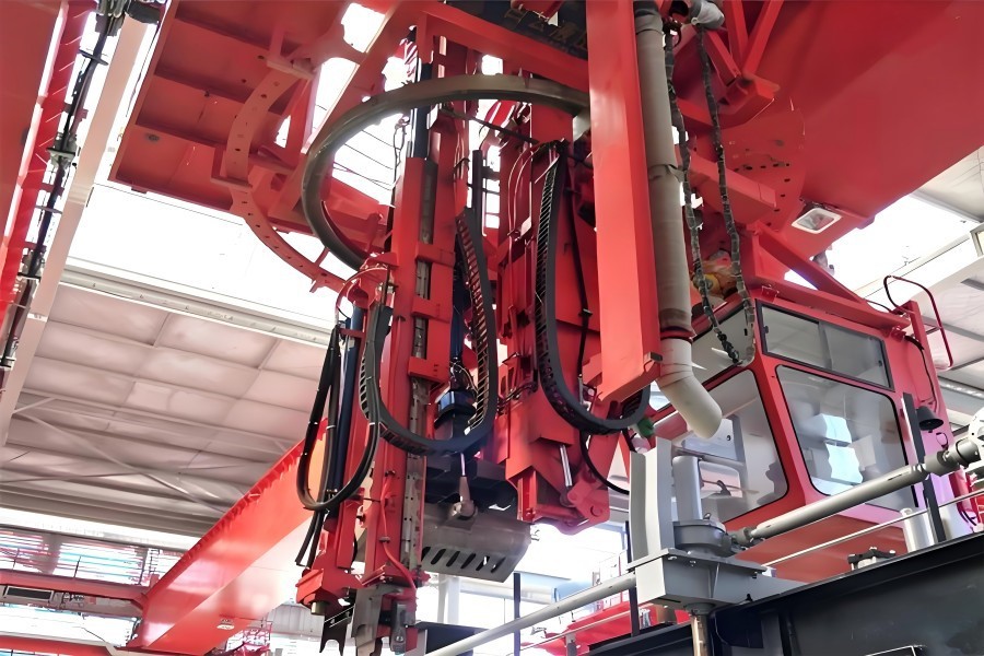 electrolytic aluminum multifunctional overhead crane 2 electrolytic aluminum multifunctional overhead crane 2